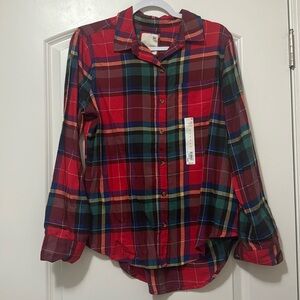 So flannel, size medium. Brand new!